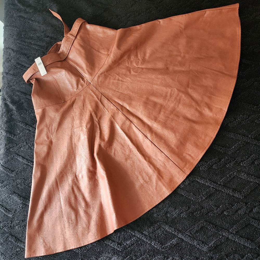 NWT SIZE L Anthropologie Vegan Leather Skirt